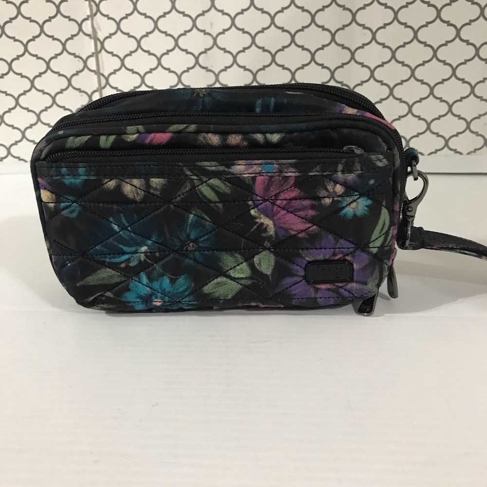 lug roundabout 2 in Bouquet Black